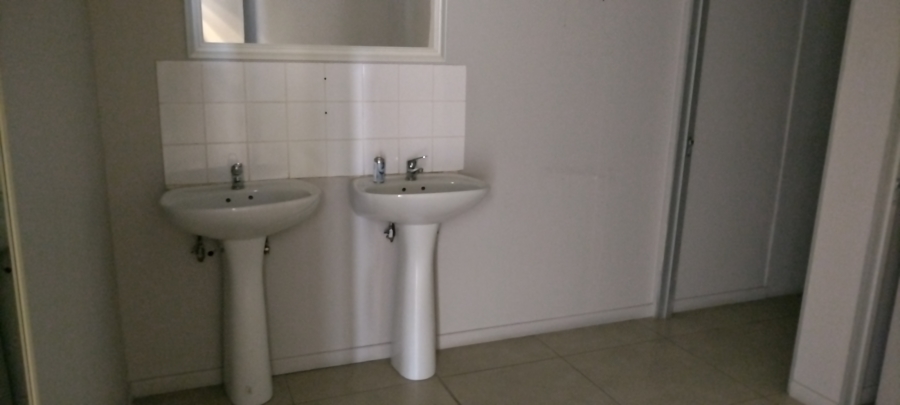To Let Commercial Property for Rent in Nelspruit Ext 7 Mpumalanga