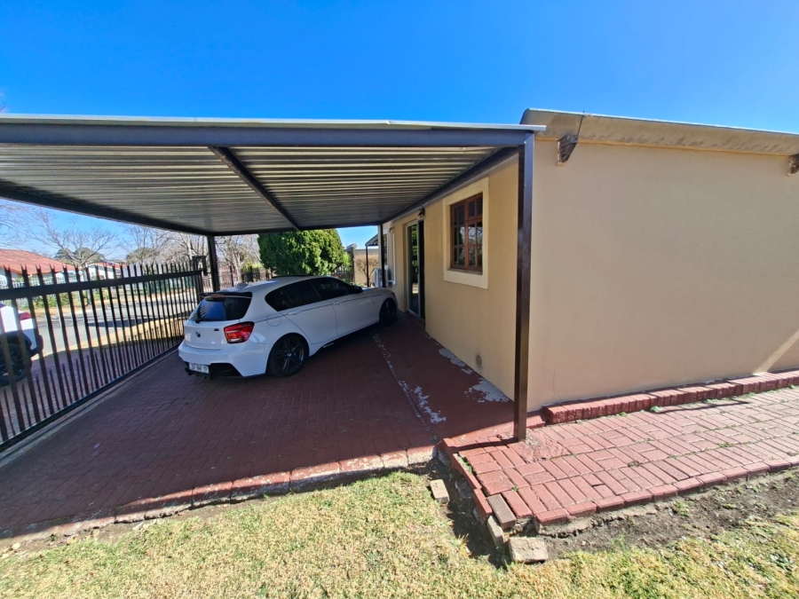 4 Bedroom Property for Sale in Sunset Park Mpumalanga