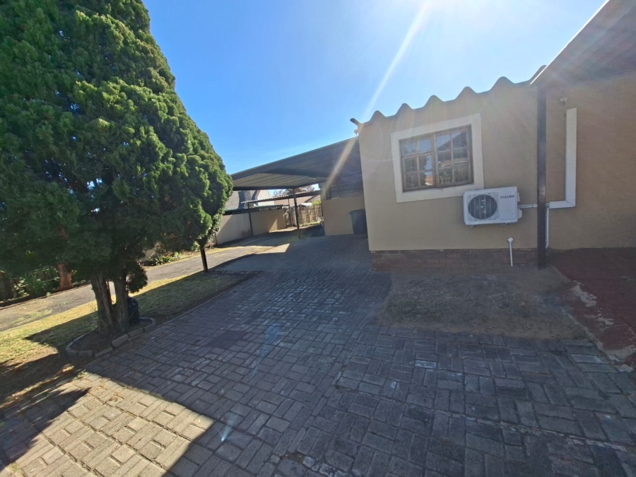 4 Bedroom Property for Sale in Sunset Park Mpumalanga