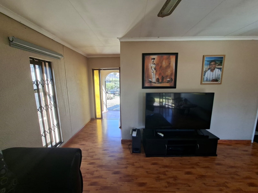 4 Bedroom Property for Sale in Sunset Park Mpumalanga