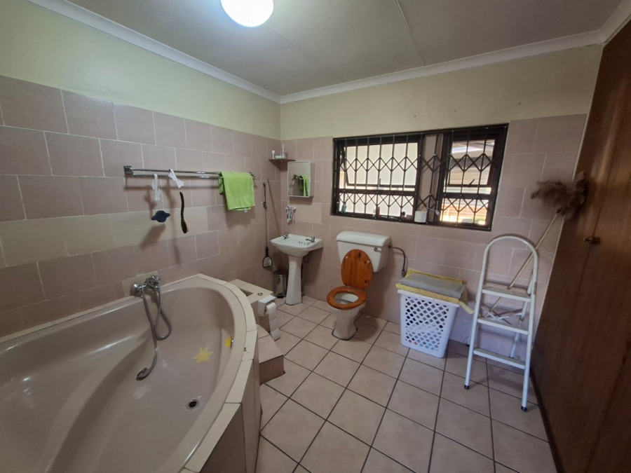 4 Bedroom Property for Sale in Sunset Park Mpumalanga