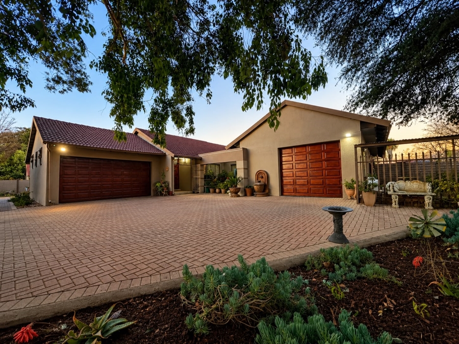 4 Bedroom Property for Sale in Secunda Mpumalanga