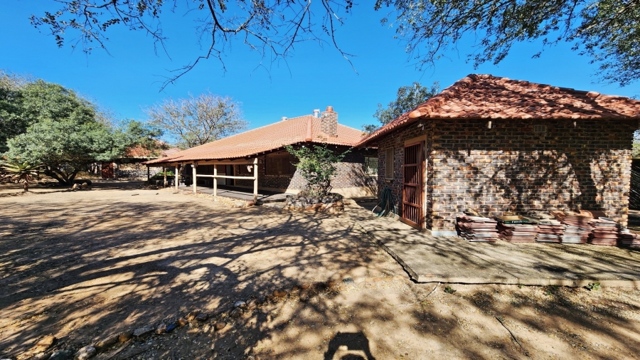 2 Bedroom Property for Sale in Marloth Park Mpumalanga