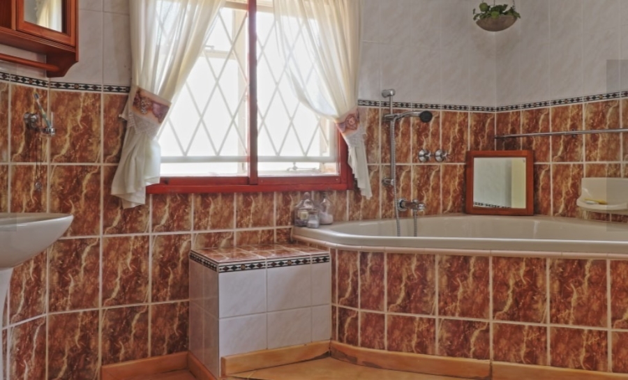 2 Bedroom Property for Sale in Marloth Park Mpumalanga