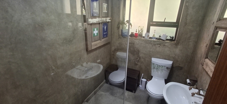 5 Bedroom Property for Sale in West Acres Ext 20 Mpumalanga