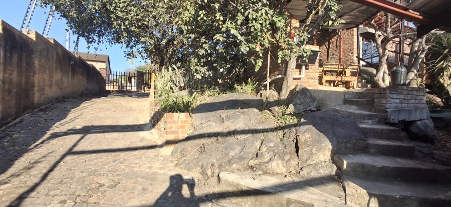 5 Bedroom Property for Sale in West Acres Ext 20 Mpumalanga