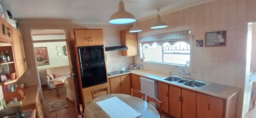 4 Bedroom Property for Sale in Die Heuwel Ext 4 Mpumalanga