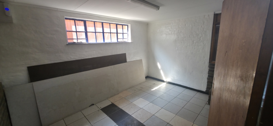Commercial Property for Sale in Witbank Ext 8 Mpumalanga