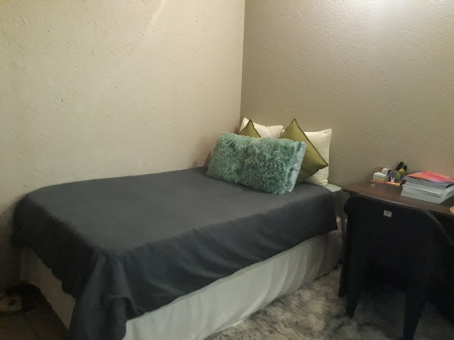 2 Bedroom Property for Sale in West Acres Mpumalanga