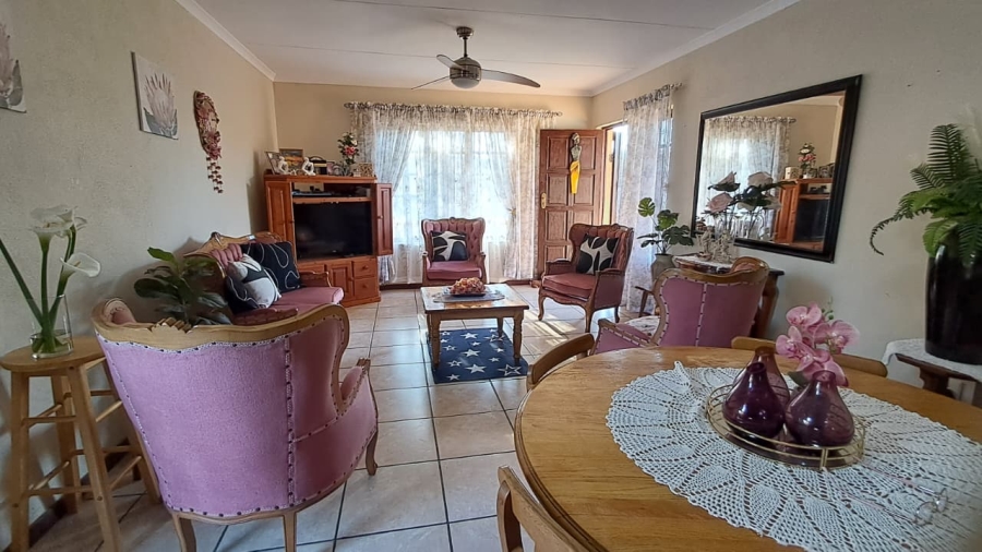 2 Bedroom Property for Sale in West Acres Mpumalanga