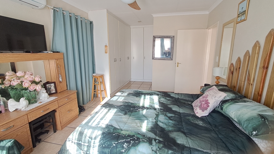 2 Bedroom Property for Sale in West Acres Mpumalanga