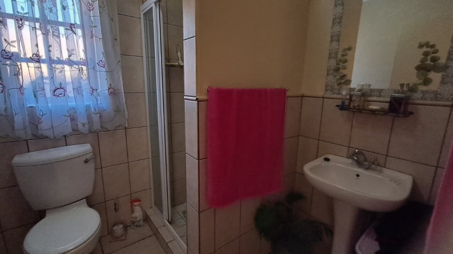 2 Bedroom Property for Sale in West Acres Mpumalanga
