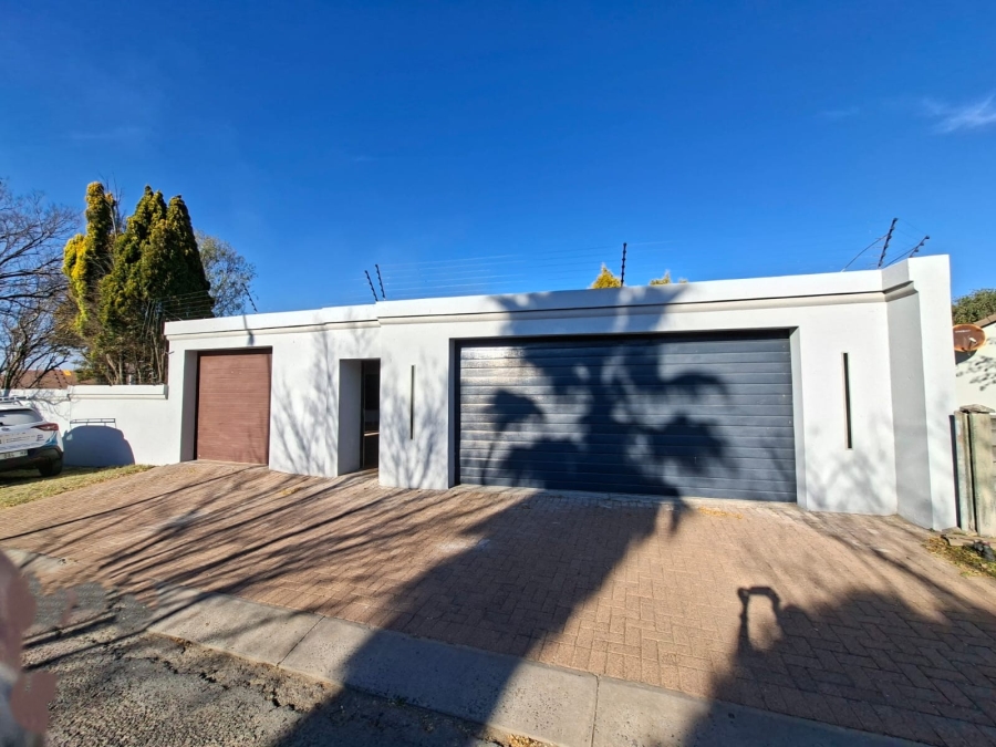 5 Bedroom Property for Sale in Secunda Mpumalanga