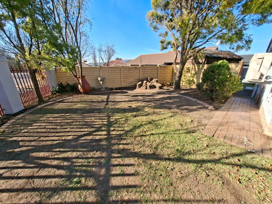 5 Bedroom Property for Sale in Secunda Mpumalanga