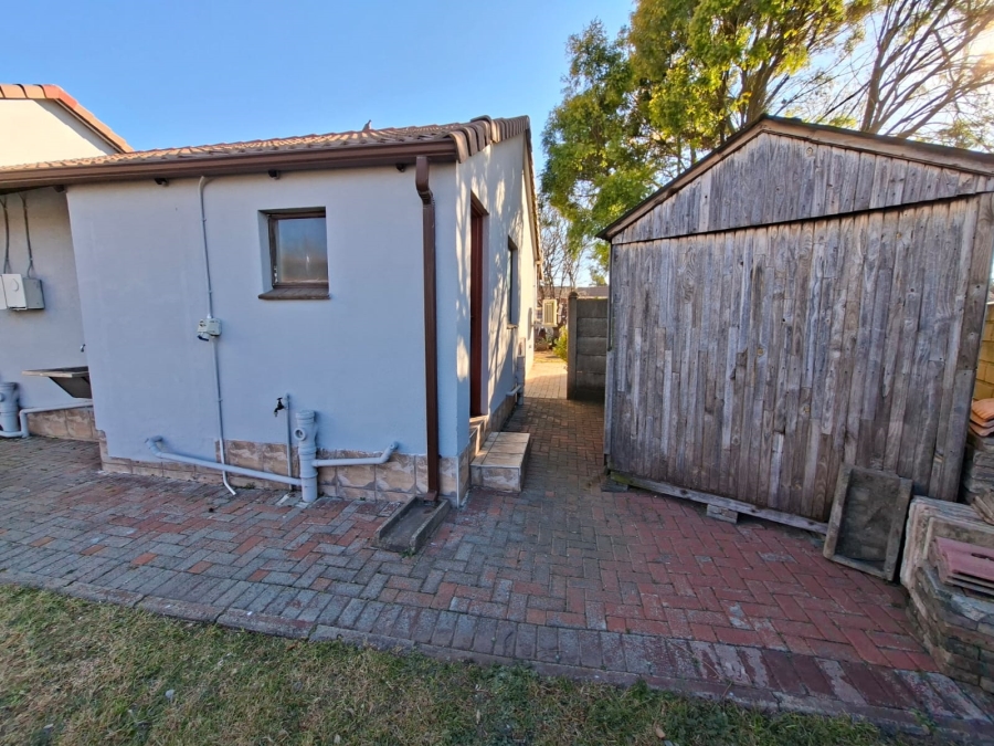 5 Bedroom Property for Sale in Secunda Mpumalanga