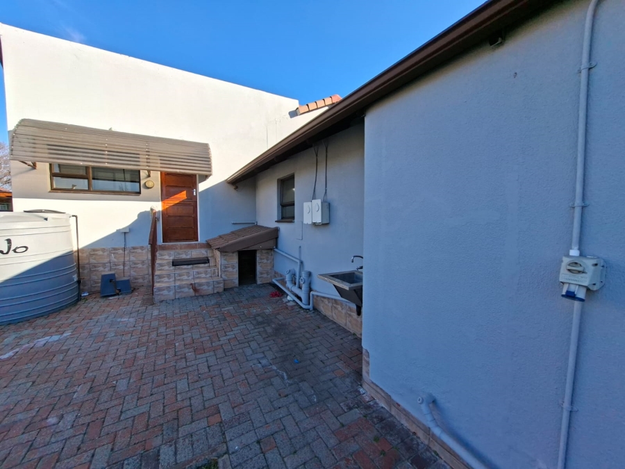 5 Bedroom Property for Sale in Secunda Mpumalanga