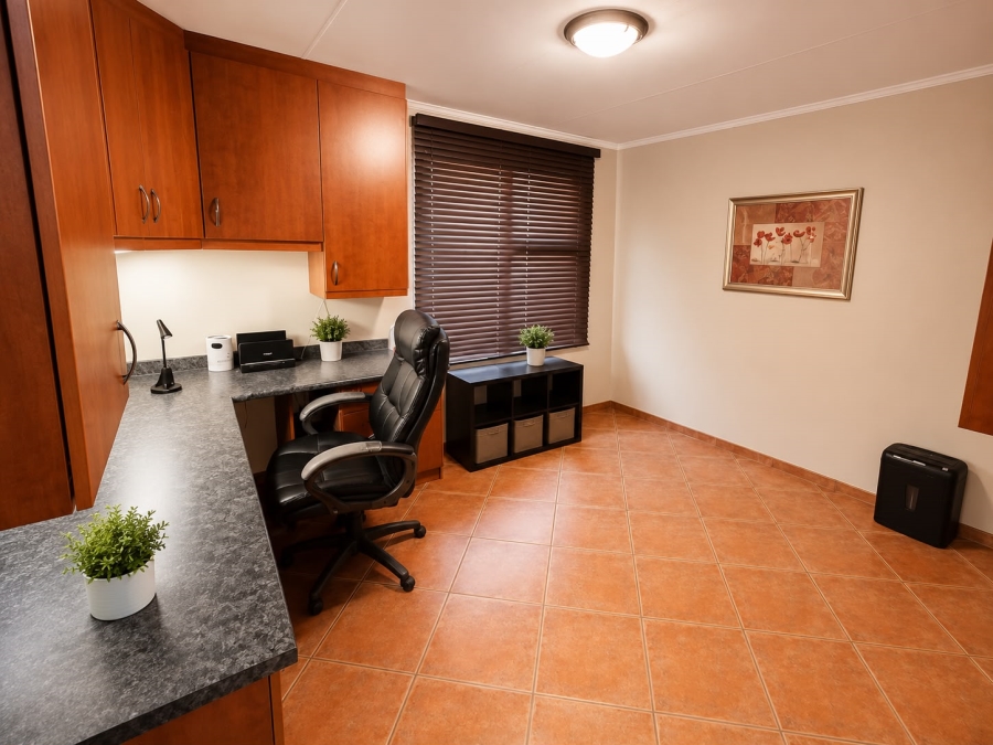 5 Bedroom Property for Sale in Secunda Mpumalanga