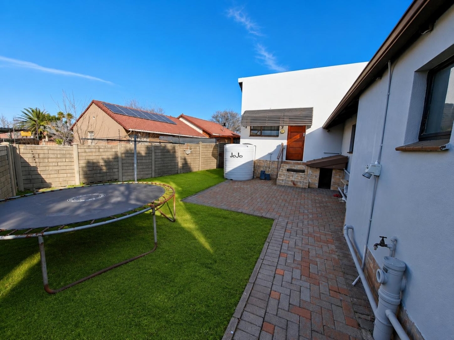 5 Bedroom Property for Sale in Secunda Mpumalanga