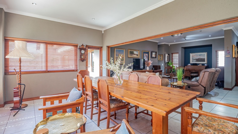 2 Bedroom Property for Sale in Sonheuwel Mpumalanga