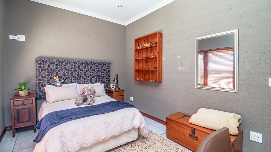 2 Bedroom Property for Sale in Sonheuwel Mpumalanga