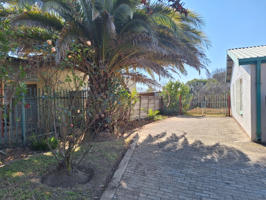 4 Bedroom Property for Sale in Volksrust Mpumalanga