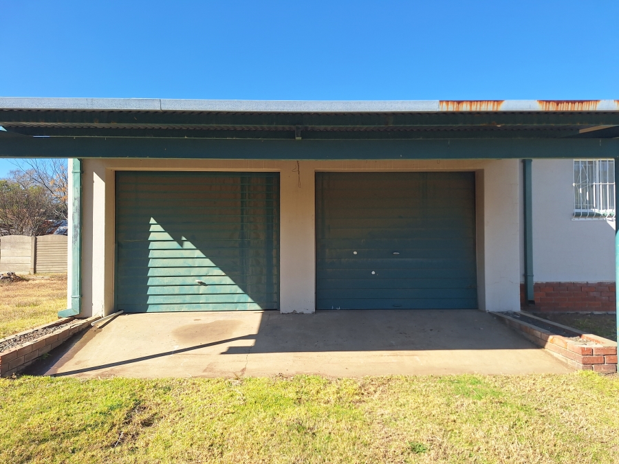 4 Bedroom Property for Sale in Volksrust Mpumalanga
