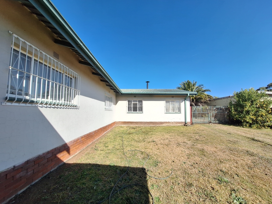 4 Bedroom Property for Sale in Volksrust Mpumalanga
