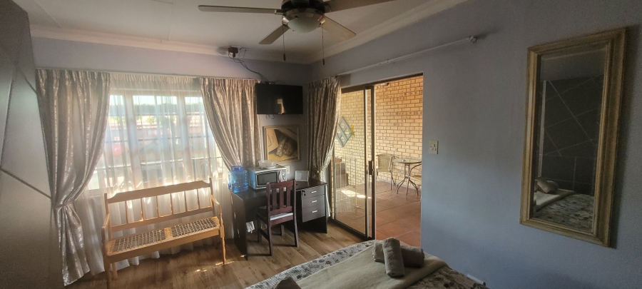 10 Bedroom Property for Sale in Aerorand Mpumalanga