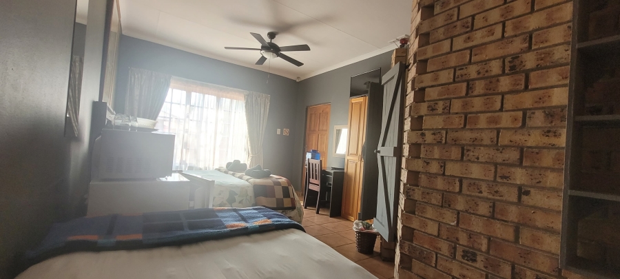 10 Bedroom Property for Sale in Aerorand Mpumalanga