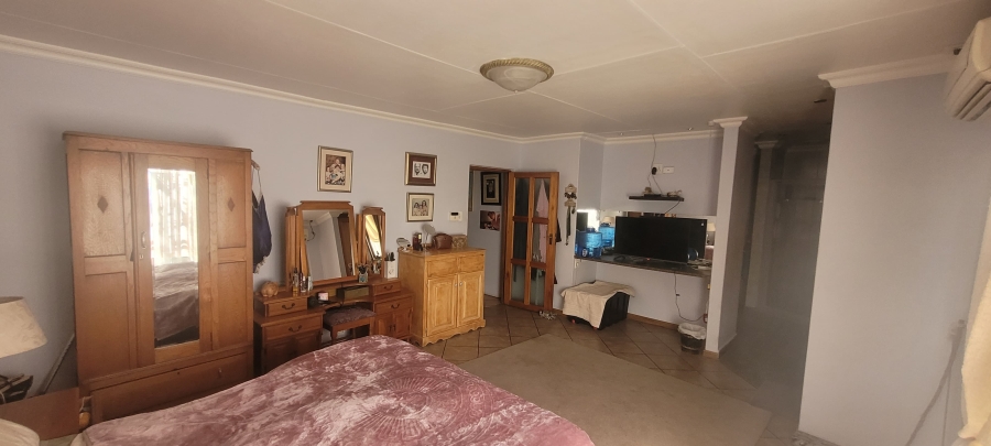 10 Bedroom Property for Sale in Aerorand Mpumalanga