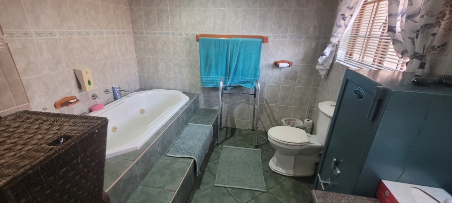 10 Bedroom Property for Sale in Aerorand Mpumalanga