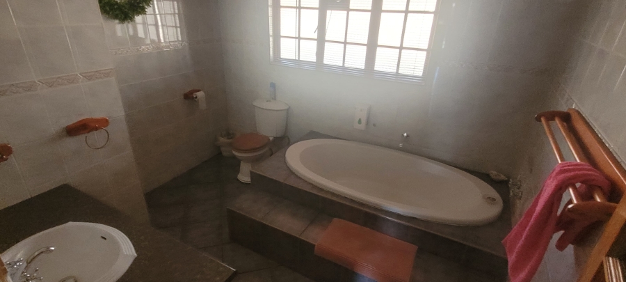 10 Bedroom Property for Sale in Aerorand Mpumalanga