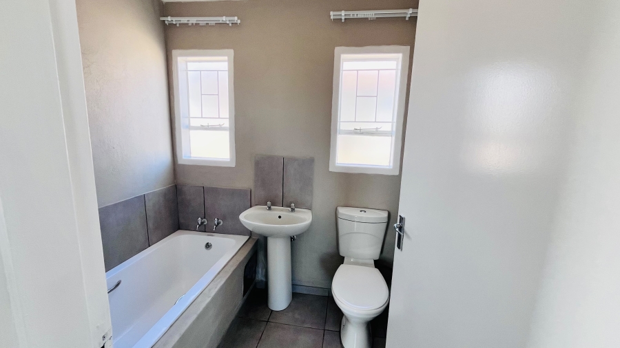 To Let 3 Bedroom Property for Rent in Secunda Mpumalanga