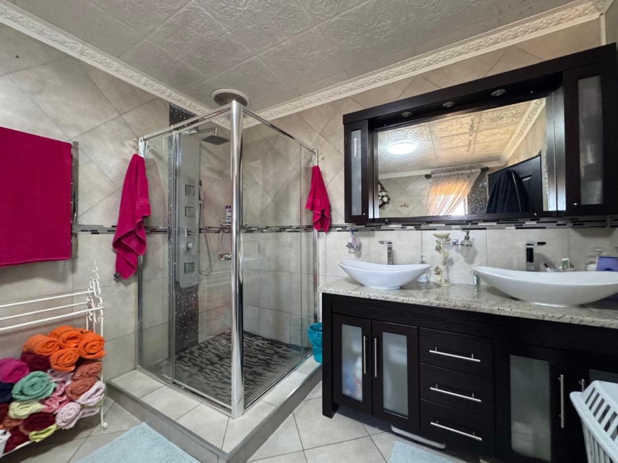 6 Bedroom Property for Sale in Evander Mpumalanga