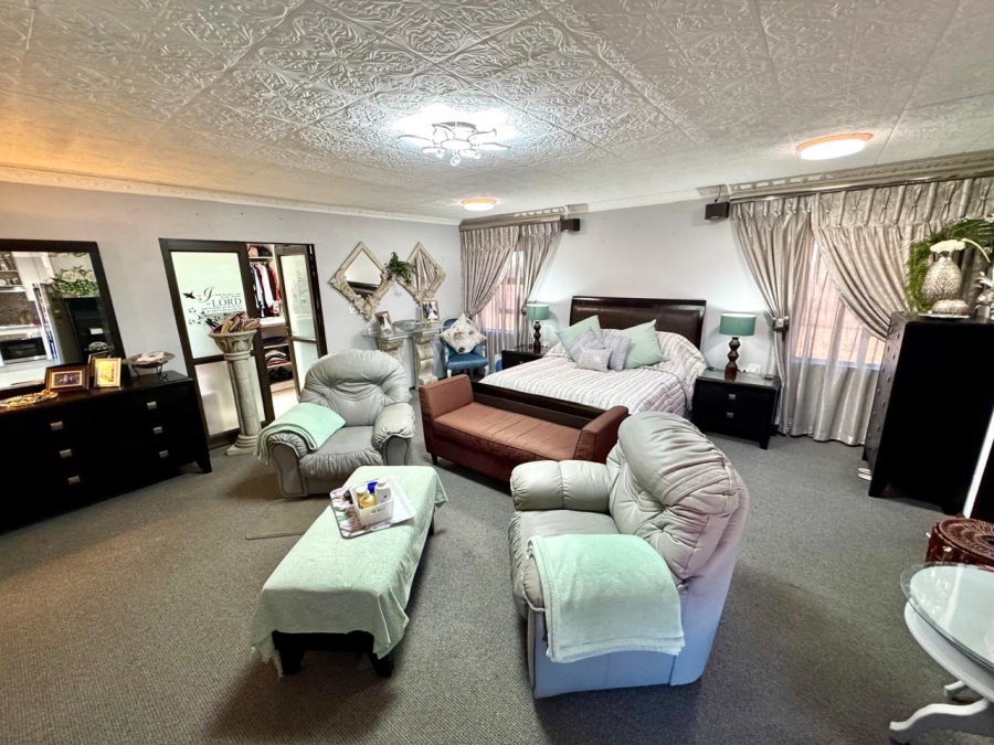 6 Bedroom Property for Sale in Evander Mpumalanga