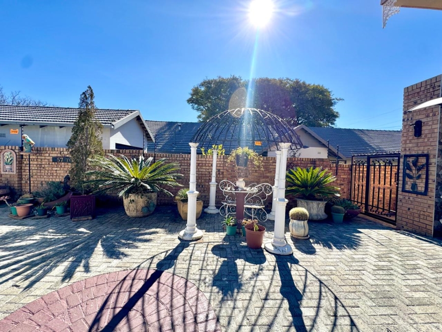 6 Bedroom Property for Sale in Evander Mpumalanga