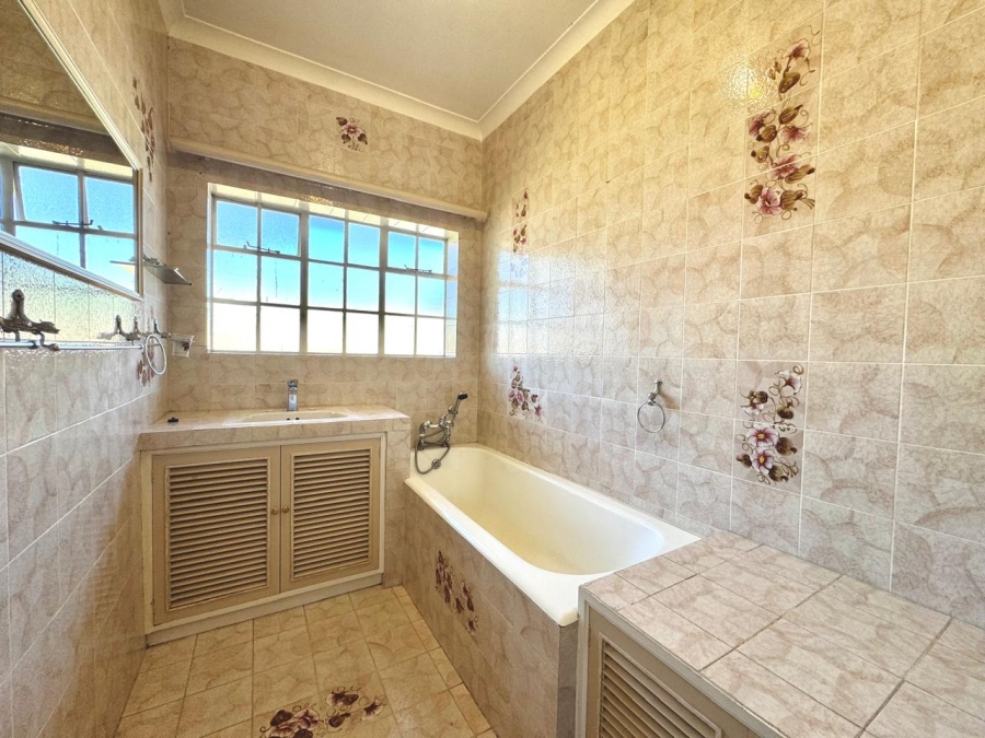 6 Bedroom Property for Sale in Evander Mpumalanga