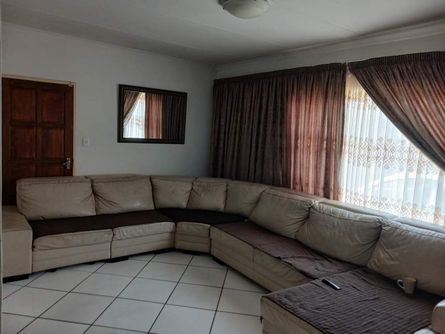 To Let 3 Bedroom Property for Rent in Hoeveld Park Mpumalanga