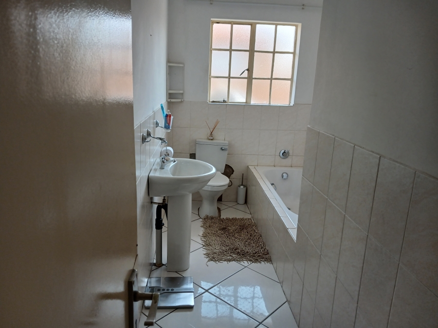 To Let 3 Bedroom Property for Rent in Hoeveld Park Mpumalanga