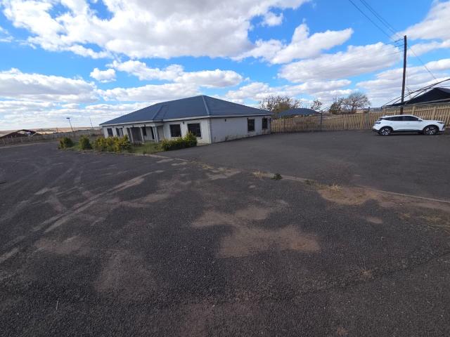 To Let Commercial Property for Rent in Naaupoort Mpumalanga