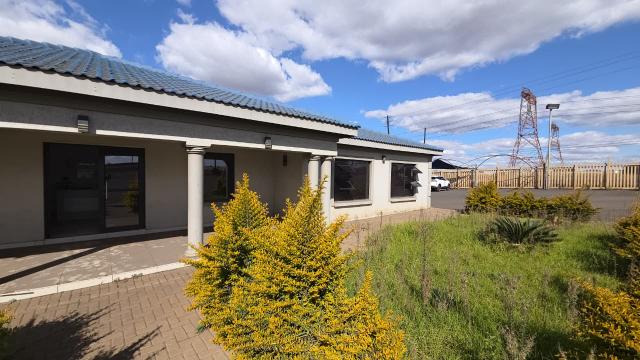 To Let Commercial Property for Rent in Naaupoort Mpumalanga