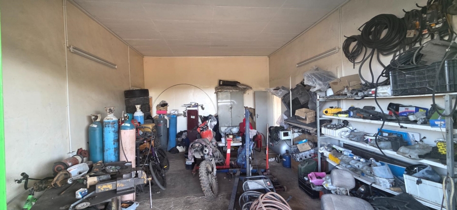 To Let Commercial Property for Rent in Nelspruit Industrial Mpumalanga
