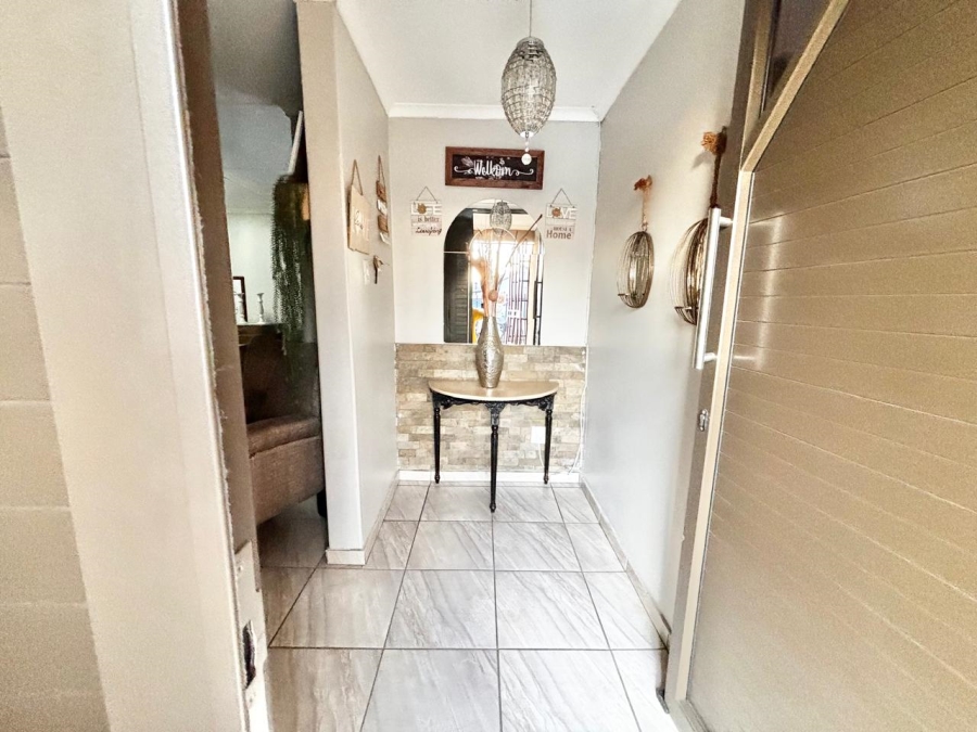 3 Bedroom Property for Sale in Cosmosrand Mpumalanga