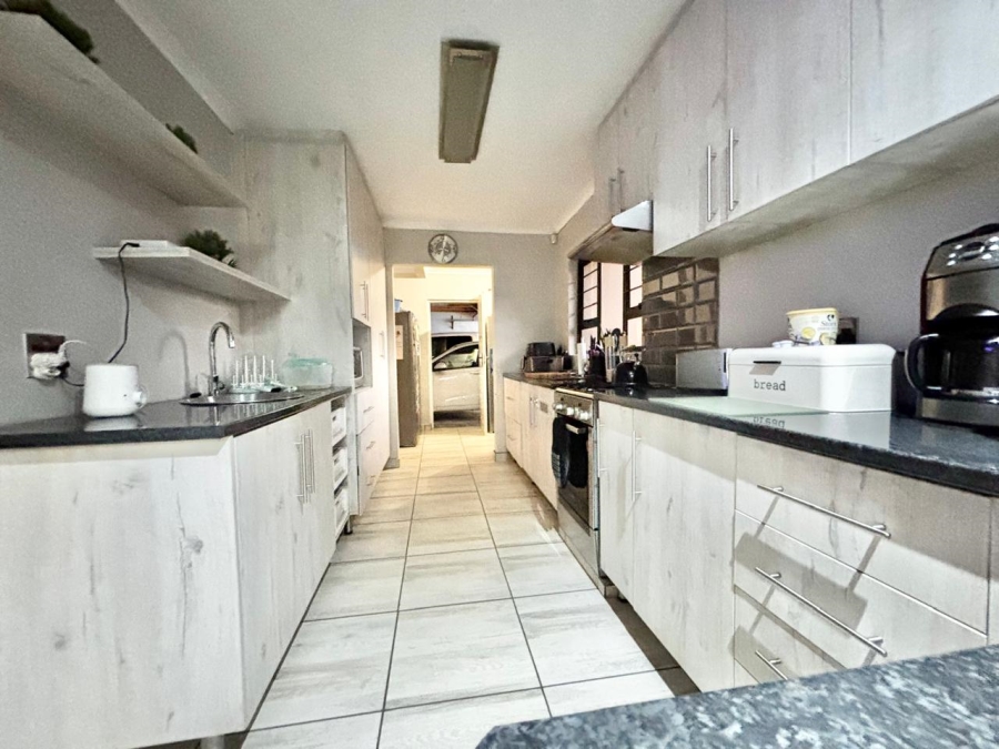 3 Bedroom Property for Sale in Cosmosrand Mpumalanga