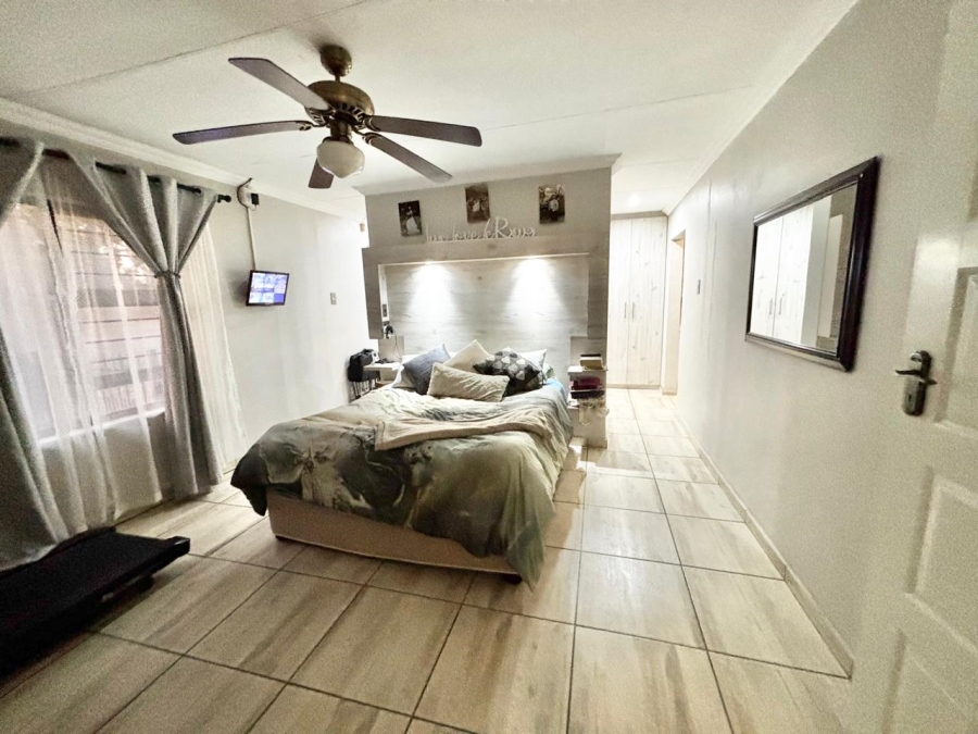 3 Bedroom Property for Sale in Cosmosrand Mpumalanga