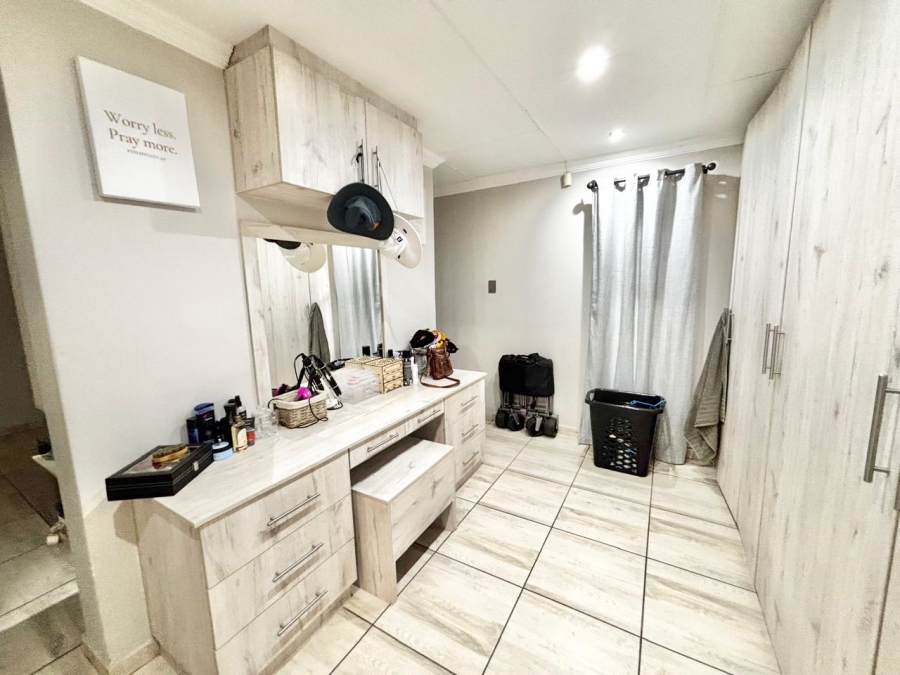 3 Bedroom Property for Sale in Cosmosrand Mpumalanga