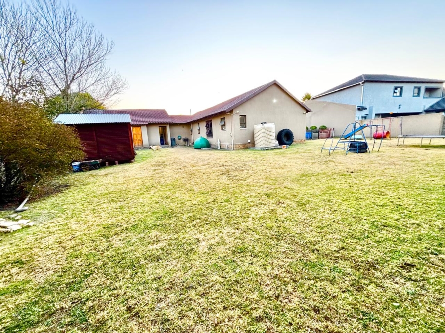 3 Bedroom Property for Sale in Cosmosrand Mpumalanga