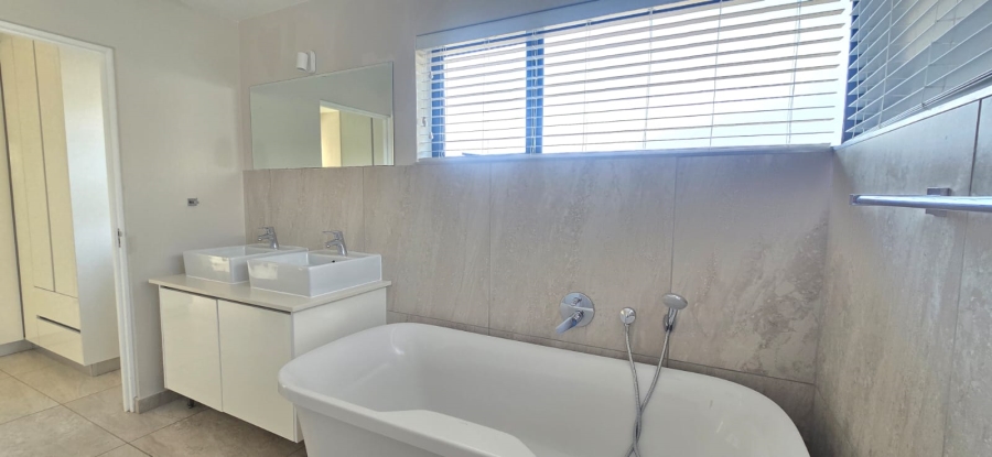 To Let 4 Bedroom Property for Rent in The Rest Nature Estate Mpumalanga