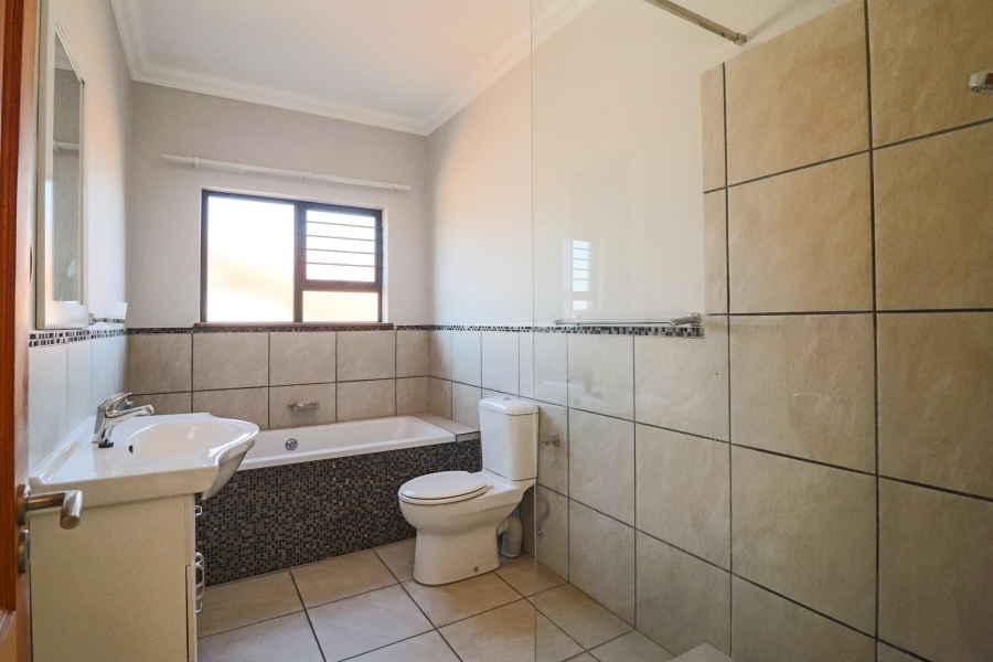 2 Bedroom Property for Sale in Bateleur Estate Mpumalanga