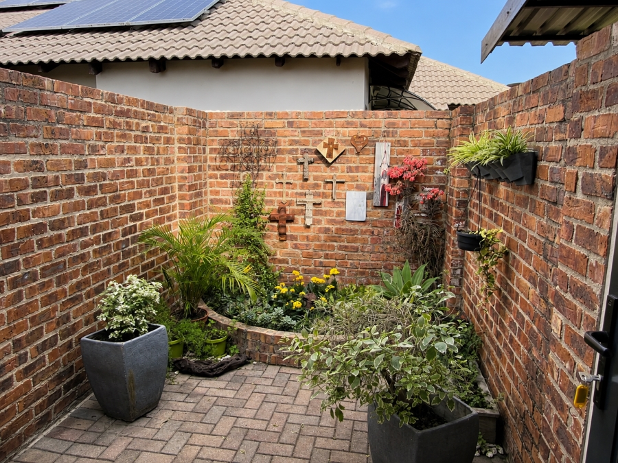 3 Bedroom Property for Sale in Nelspruit Ext 14 Mpumalanga